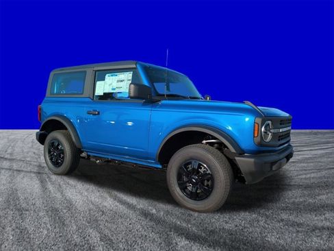 New 2025 Ford Bronco 2-Door image 2