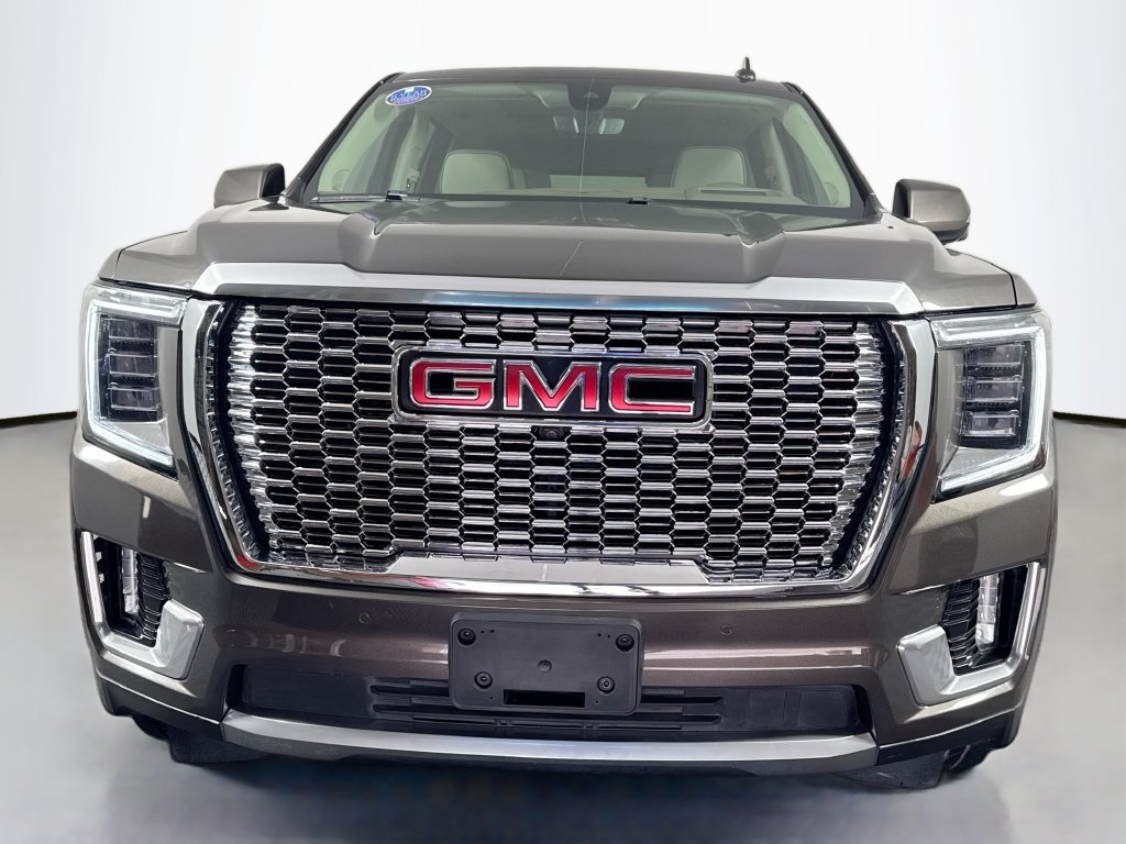 Used 2021 GMC Yukon Denali w/ Denali Premium Package RWD image 2