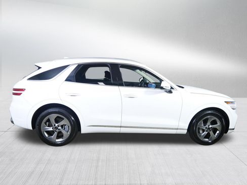 Certified 2026 Genesis GV70 2.5T Select AWD/4WD image 8
