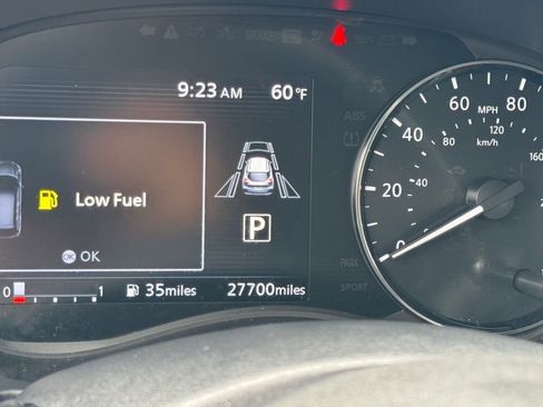 Used 2022 Nissan Kicks SR w/ Exterior Package image 18