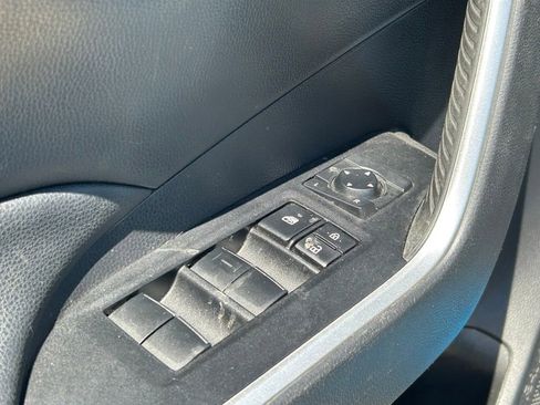 Used 2021 Toyota RAV4 XLE Premium FWD image 20