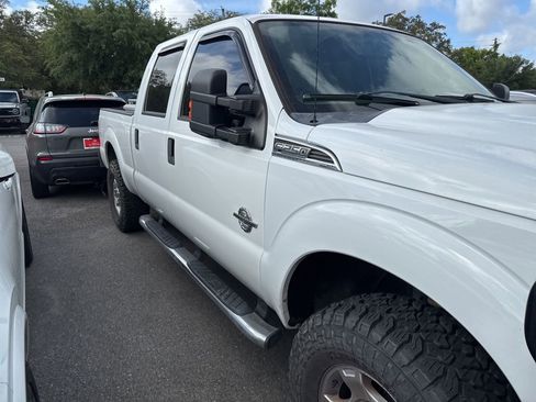 Used 2016 Ford F250 XLT w/ XLT Value Package AWD/4WD image 5