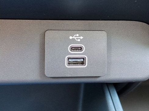 New 2025 Ford Maverick XLT w/ XLT Luxury Package image 21