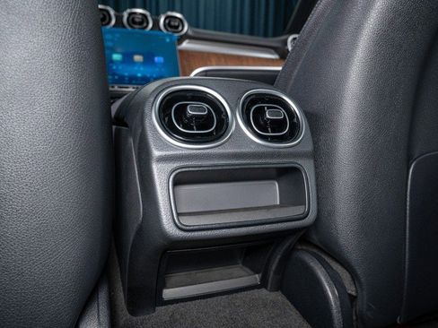 Certified 2025 Mercedes-Benz C 300 Sedan image 20