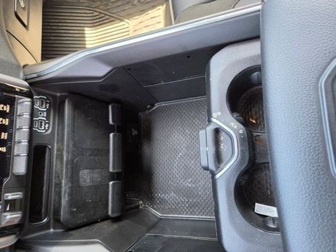 Used 2024 RAM 1500 Laramie AWD/4WD image 7