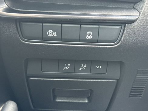 Used 2025 MAZDA MAZDA3 Carbon image 32