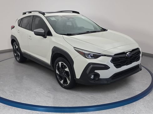 Used 2024 Subaru Crosstrek 2.5i Limited w/ Crosstrek Mirror Package AWD/4WD image 3