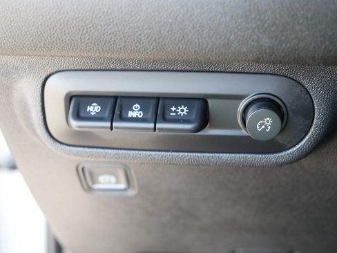 Used 2023 GMC Terrain SLT w/ Infotainment Package II image 26