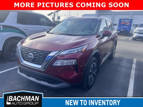 Used 2023 Nissan Rogue SV w/ SV Premium Package image 4