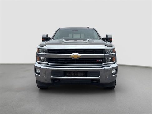 Used 2017 Chevrolet Silverado 2500 LTZ image 2