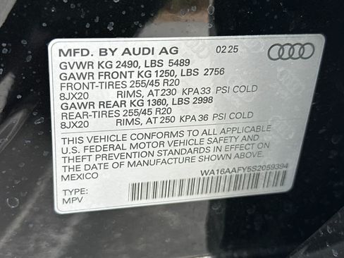 Used 2025 Audi Q5 Prestige w/ Prestige Package AWD/4WD image 29