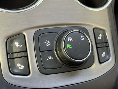 Used 2022 GMC Terrain AT4 w/ Infotainment Package II image 22