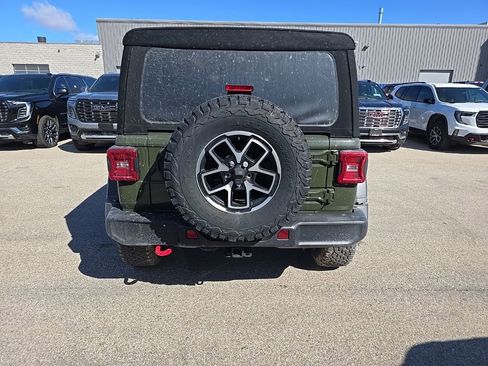 Used 2024 Jeep Wrangler Unlimited Rubicon w/ Technology Group image 4