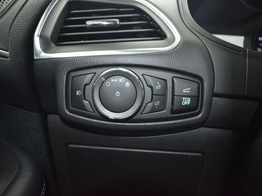 Used 2024 Ford Edge Titanium AWD/4WD image 13