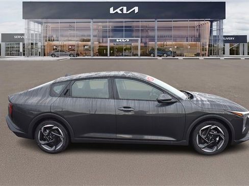 New 2025 Kia K4 EX image 2