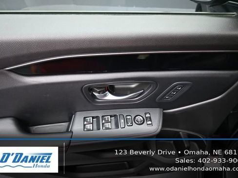 Used 2025 Honda Pilot TrailSport image 24