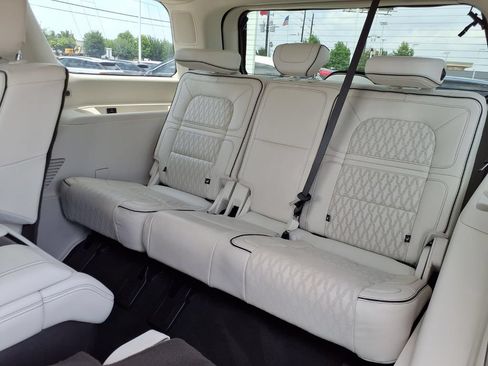Used 2024 Lincoln Navigator Black Label AWD/4WD image 23