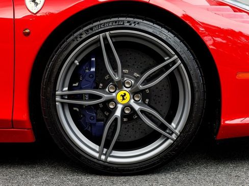 Used 2015 Ferrari 458 Speciale A image 17