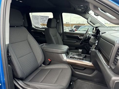 Used 2024 Chevrolet Silverado 1500 LT Trail Boss w/ Convenience Package II image 31