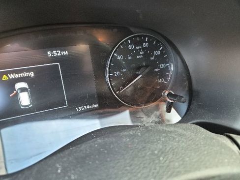 Used 2024 Nissan Kicks SV FWD image 9