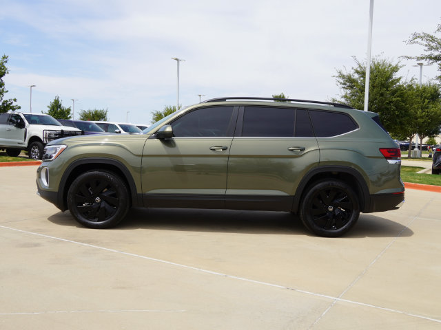 Used 2026 Volkswagen Atlas SE FWD image 3