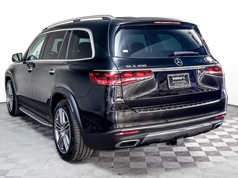 New 2026 Mercedes-Benz GLS 450 4MATIC image 2