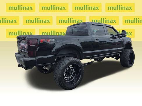 Used 2018 Ford F250 Limited w/ FX4 Off-Road Package AWD/4WD image 3