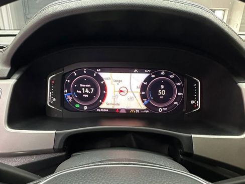 Used 2019 Volkswagen Atlas SEL Premium image 15