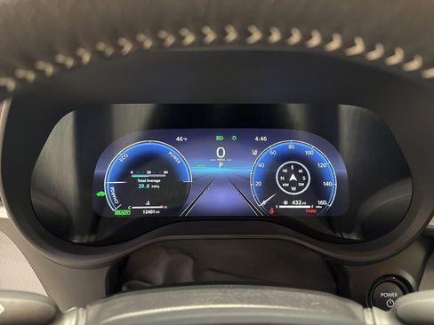 Used 2025 Toyota Sienna XSE image 31