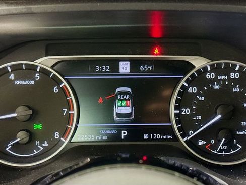 Used 2023 Nissan Rogue SL w/ SL Premium Package FWD image 10