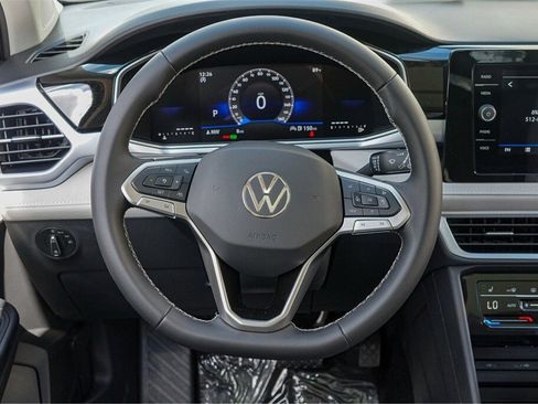New 2025 Volkswagen Taos SE image 25