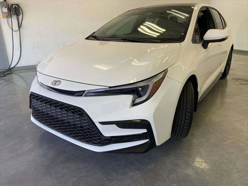 Certified 2025 Toyota Corolla XSE image 7