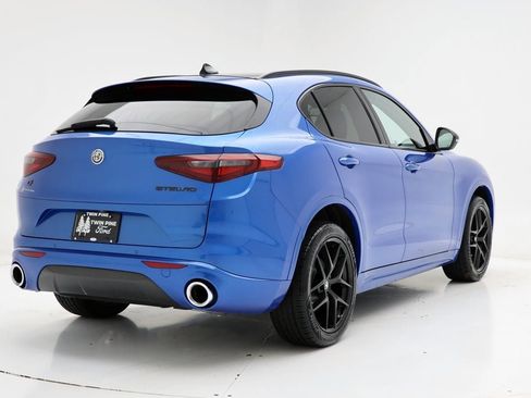 Used 2021 Alfa Romeo Stelvio Ti w/ Nero Edizione image 9