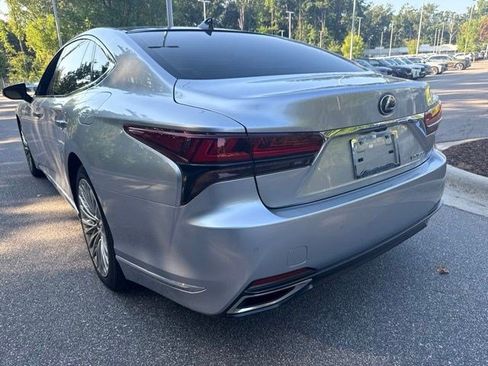 Used 2022 Lexus LS 500 RWD image 15