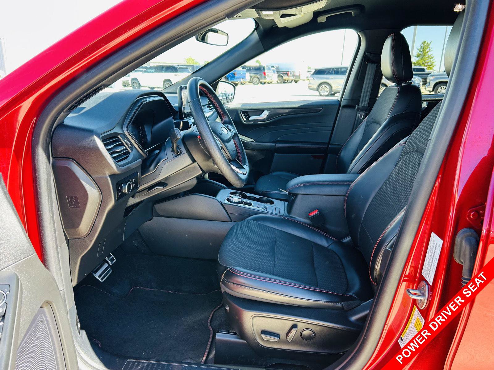 Used 2023 Ford Escape ST-Line w/ Equipment Group 301A FWD image 3