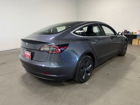 Used 2020 Tesla Model 3 Standard Range Plus RWD image 3