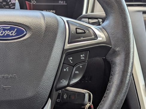 Used 2016 Ford Fusion SE w/ Equipment Group 202A FWD image 18