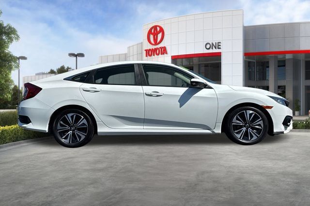 Used 2018 Honda Civic EX-L image 3