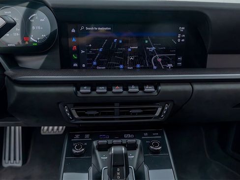 Used 2022 Porsche 911 Carrera 4 GTS image 37