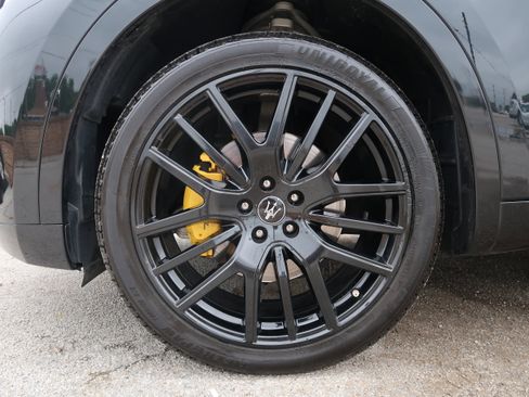 Used 2022 Maserati Levante GT AWD/4WD image 49