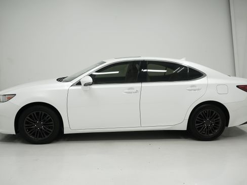 Used 2013 Lexus ES 350 w/ Luxury Pkg FWD image 6