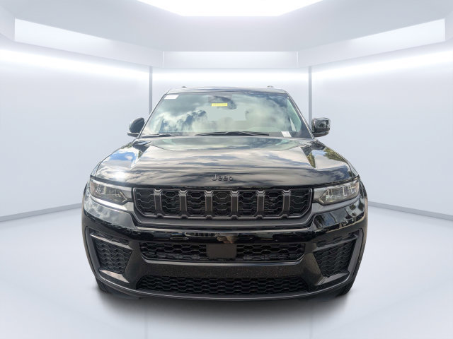 New 2027 Jeep Grand Cherokee Altitude AWD/4WD image 8