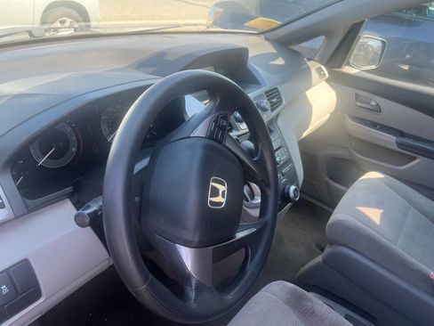 Used 2012 Honda Odyssey LX image 19