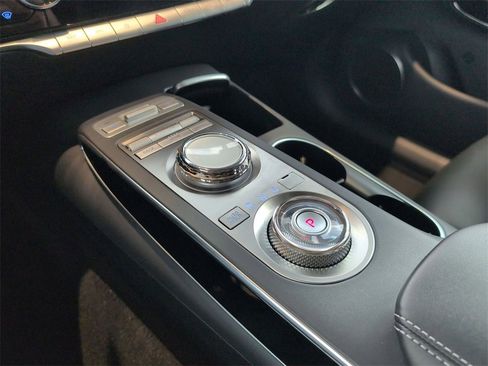 Used 2025 Genesis GV70 2.5T image 27