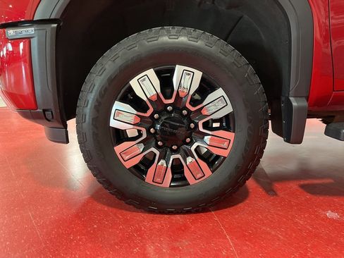 Used 2024 GMC Sierra 2500 Denali w/ Denali Reserve Package image 9