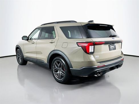 New 2026 Ford Explorer ST w/ Sun And Sound Package image 5