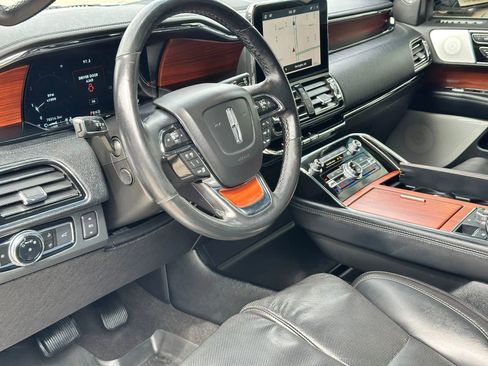 Used 2020 Lincoln Navigator L Reserve w/ Luxury Package AWD/4WD image 10