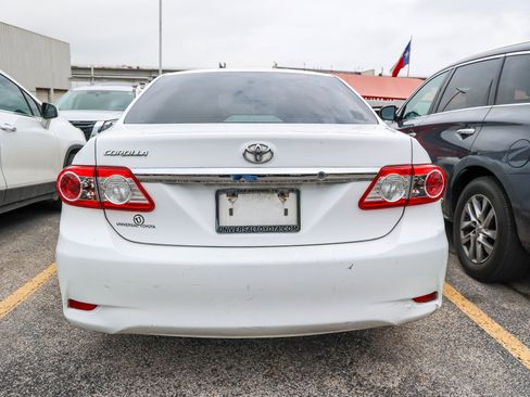 Used 2013 Toyota Corolla L FWD image 8
