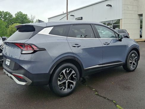Used 2023 Kia Sportage EX image 6