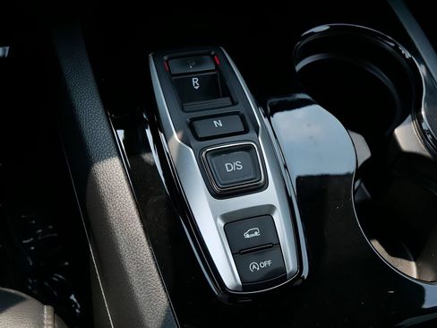Used 2016 Honda Pilot Elite image 24